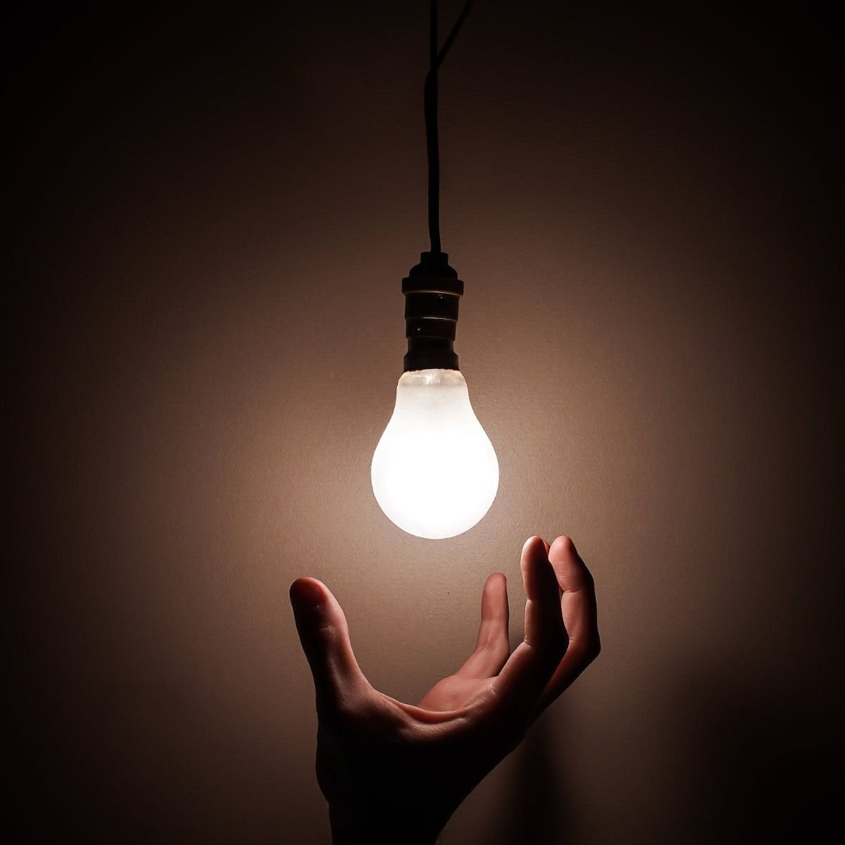 How to choose the best electricity provider for your home 7 things to consider Deal Expert